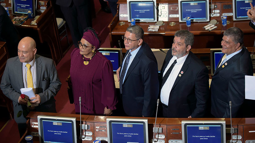 Miembros del partido político FARC en el Capitolio de Bogotá durante la instalación del nuevo Congreso, el 20 de julio de 2018
