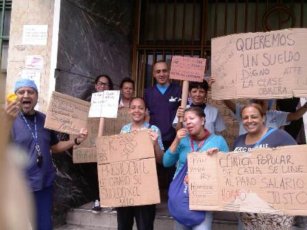 Enfermeras de la Clínica Popular de Catia: "Sr Presidente le cambio su sueldo por el mío"