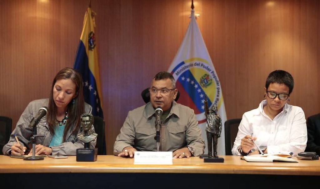 El ministro sostuvo que para la ejecución efectiva del Plan se han priorizado 13 parroquias del municipio Libertador de Distrito Capital y cuatro del estado Miranda.