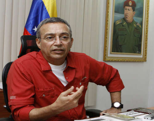 El ministro de Energía Eléctrica, mayor general Luis Manuel Mota Domínguez, declaró que la falla era inducida y que se estaba restableciendo el servicio de electricidad en la capital.