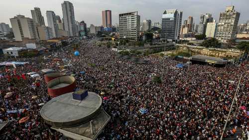 Imagen aérea de la marcha contra Jair Bolsonaro en la ciudad de Brasilia.