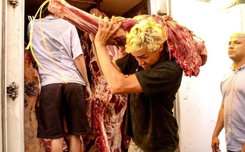 En los mercados de Coche, Guaicaipuro y Quinta Crespo se colocaron este domingo 90 toneladas de Carne.