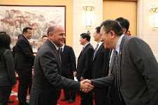 El presidente de PDVSA, Manuel Quevedo y el presidente de la Corporación Nacional de Petróleo de China (CNPC), Zhang Jianhua