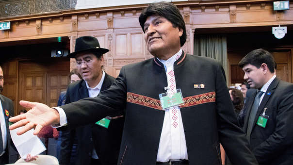 El presidente de Bolivia, Evo Morales, en la sede de la CIJ