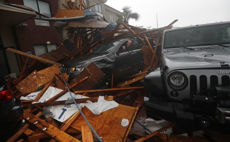 Aspectos de los desastres ocasionados por el huracán Michael en el noroeste de Florida