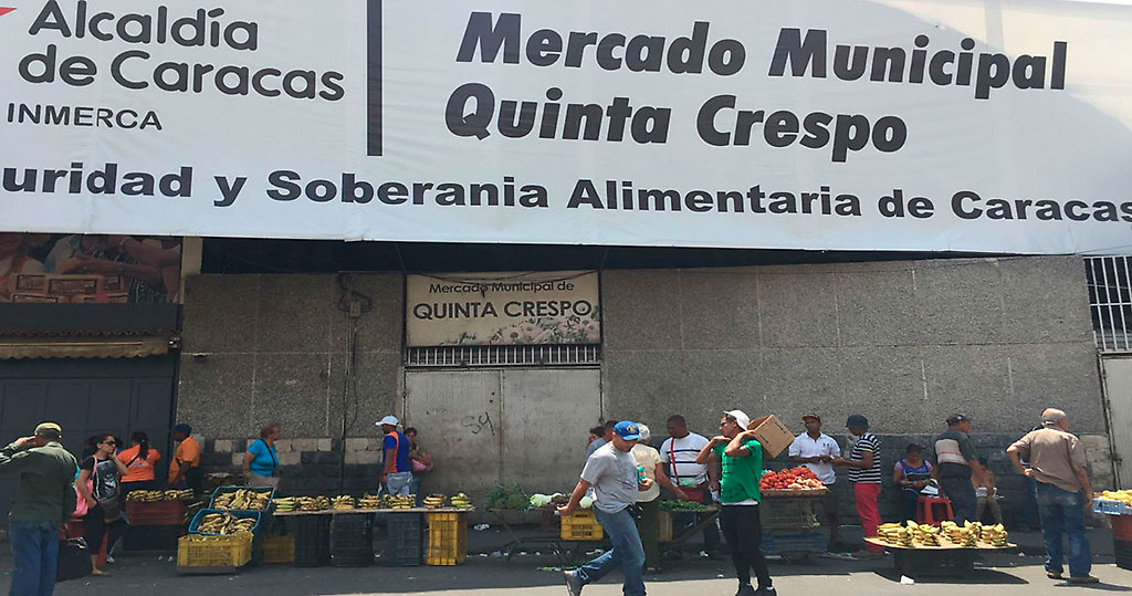 El mercado de Quinta Crespo recibió 122 toneladas de carne de res, 113 pollo, 70 de víveres y 26 toneladas de hortalizas.