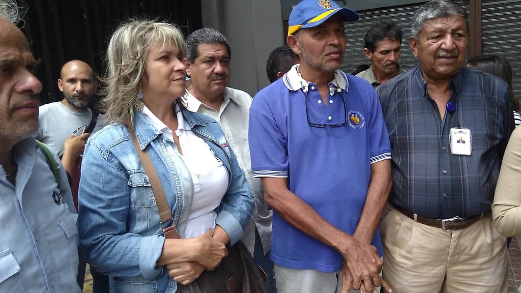 Dirigentes sindicales y organizaciones sociales presentes en el Palacio de Justicia en solidaridad con el trabajador Rodney Álvarez