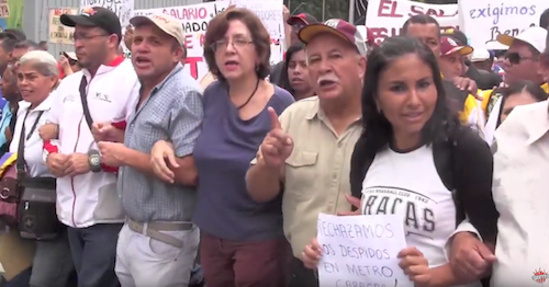 Cadenas de brazos y suma de voluntades en la marcha de la Intersectorial de Trabajadores de Venezuela