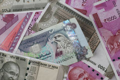 India y EAU se desprenden del dólar como moneda de intercambio comercial