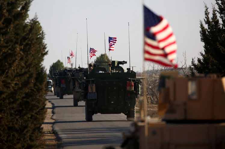 Convoy de soldados estadounidenses en Siria