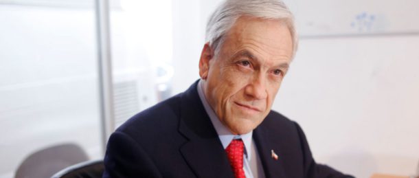 Piñera va en caída en popularidad
