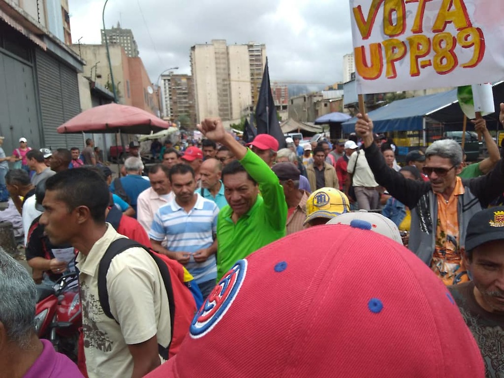 Recorrido de candidaturas de UPP89 en zona del mercado de Quinta Crespo, Caracas