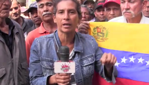 Beatriz Carrasquel del estado Monagas: señor Presidente acuérdese de nosotros...somos chavistas, chavistas, desde el presidente Chávez y ahora señor Presidente estamos con usted, aquí y a donde usted vaya, desde ahorita hasta siempre.
Le pedimos señor Presidente que se pronuncie