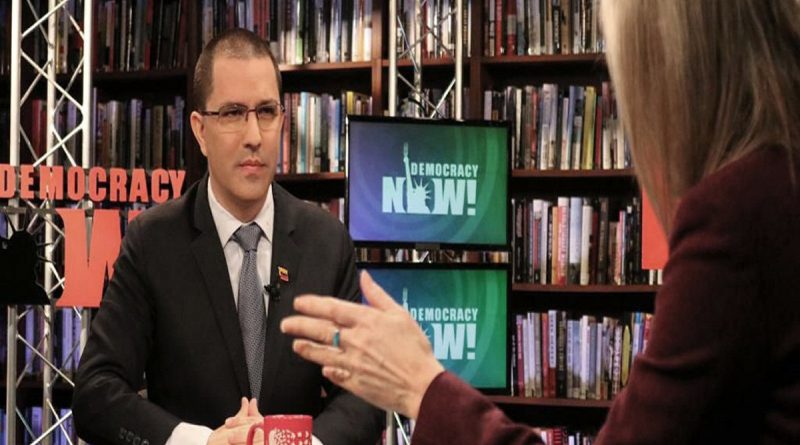El canciller Arreaza entrevistado por Amy Goodman para el medio estadounidense “Democracy Now”