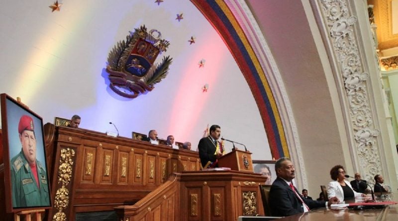 Presidente Maduro entrega el Plan de la Patria 2019 -2025 a la ANC