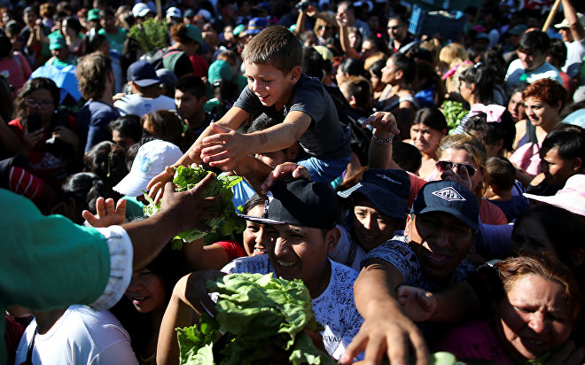 El "verdurazo", la protesta de la Unión de Trabajadores de la Tierra en Buenos Aires