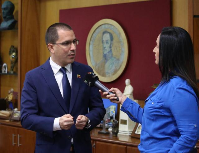 El canciller de la República, Jorge Arreaza, criticó este sábado las restricciones y maniobras que el gobierno de Estados Unidos impone al embajador venezolano en la ONU.