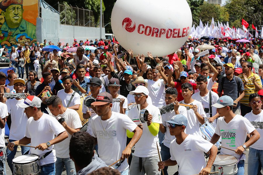 Día de la Juventud. Movilización de jóvenes venezolanos en defensa de la paz y contra el injerencismo norteamericano, martes 12 de febrero