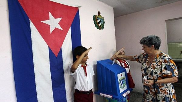 La Comisión Nacional Electoral de Cuba  aprobó la instalación de 122 circunscripciones electores especiales en el exterior