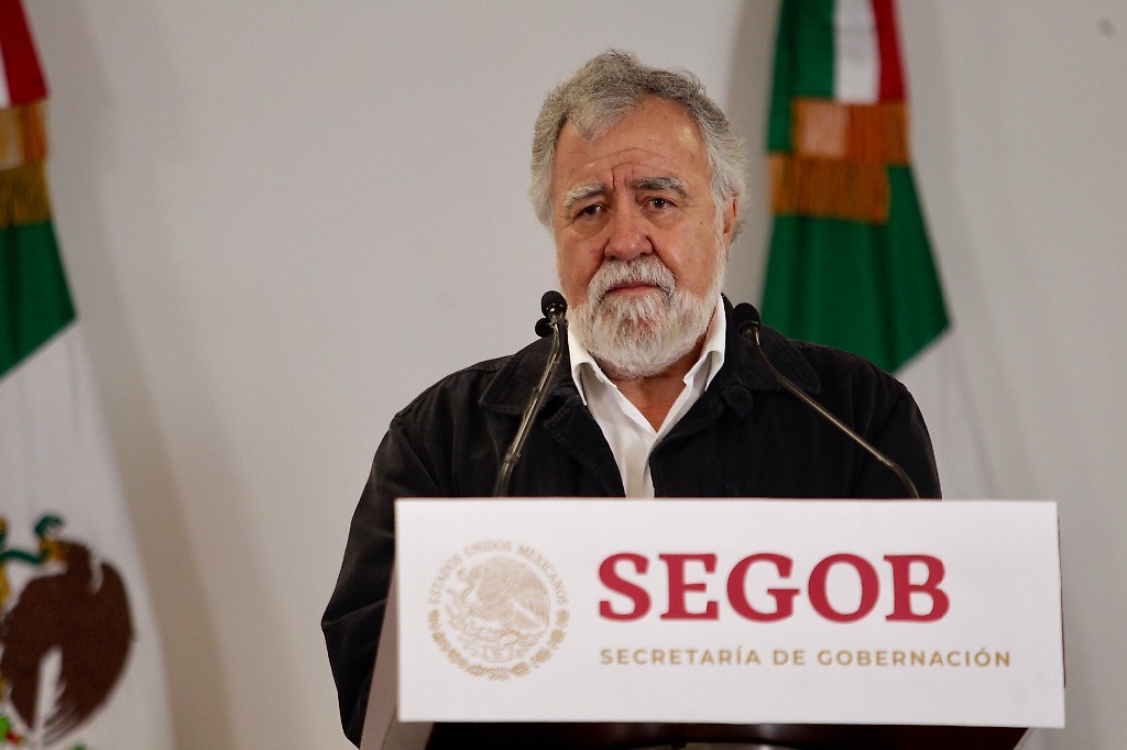 Alejandro Encinas, subsecretario de Derechos Humanos y Población de la Secretaría de Gobernación.