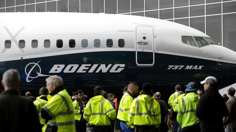Boeing 737 Max 8 en cuestionamiento por reiterados siniestros
