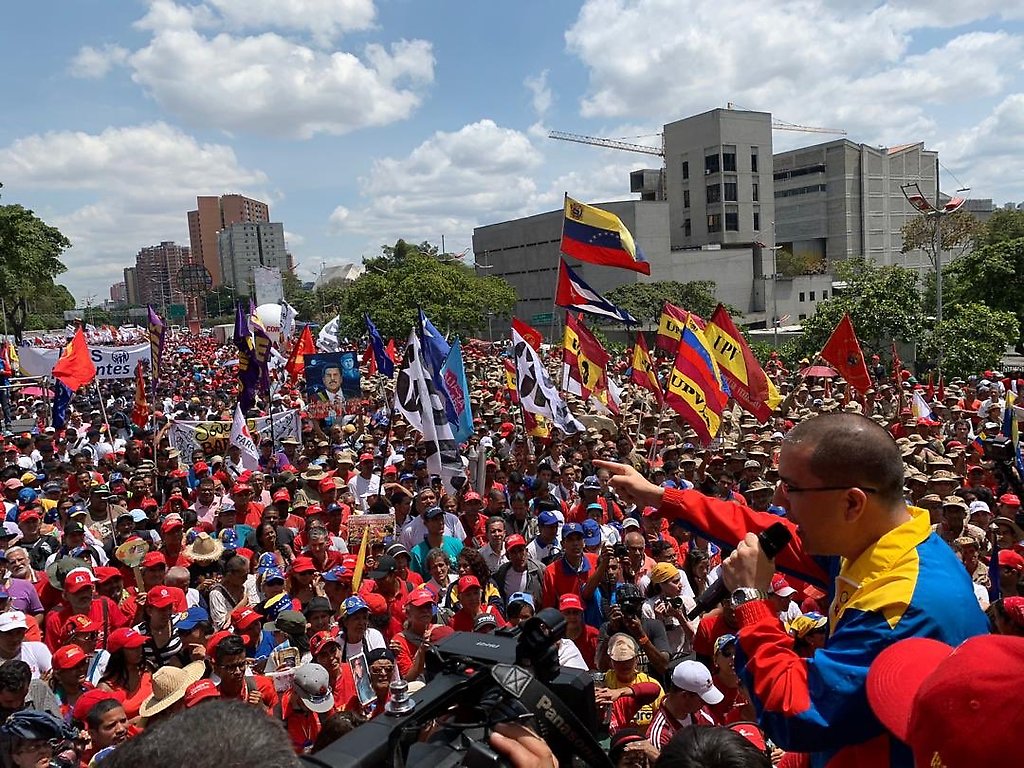 Canciller Jorge Arreaza en la marcha antiimperialista convocada en ocasión del a 4 años del decreto de Barack Obama que declaró a Venezuela una amenaza para EEUU.