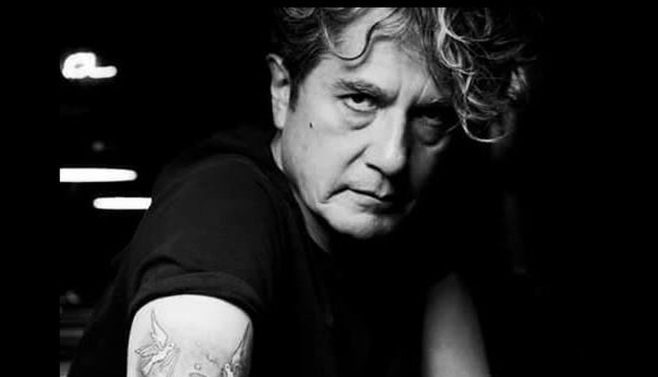 Armando Vega Gil, bajista y voz de la banda de rock mexicana Botellita de Jerez, falleció este lunes. Tenía 64 años |
