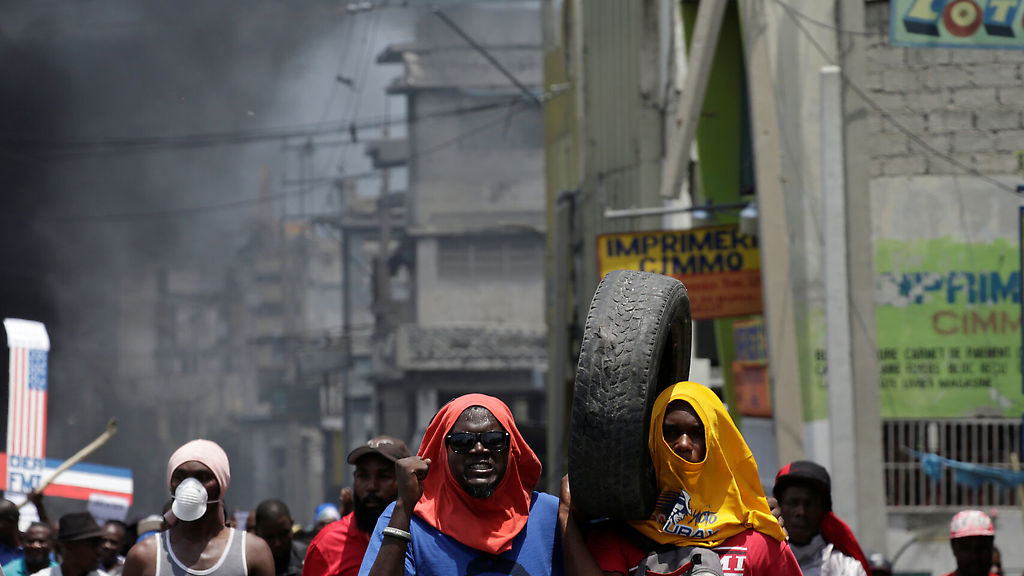 Haitianos piden la renuncia de presidente Moise