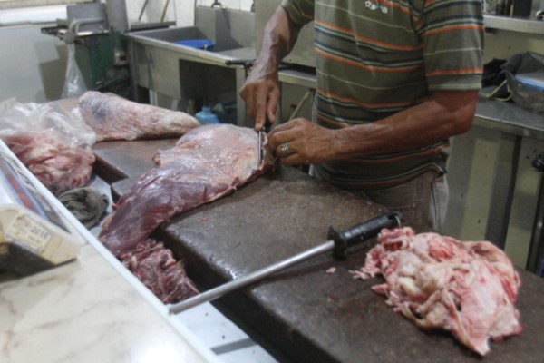 La carne sigue bajando de precio en mercados municipales de Maracaibo.
