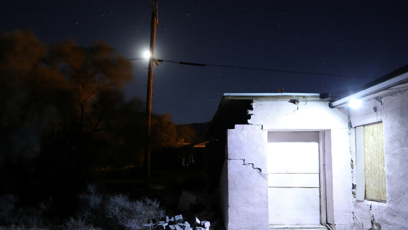 Casa destruida por sismos en California