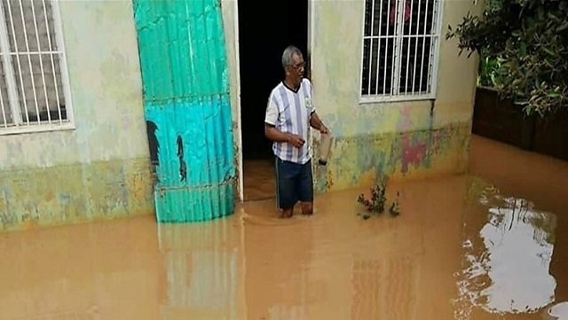Una vivienda y su ocupante afectados por inundaciones en Guanipa