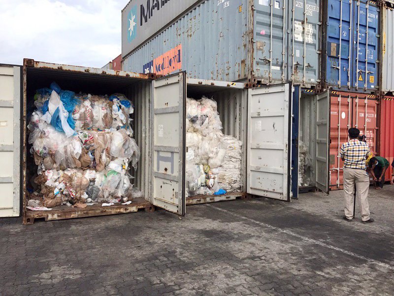 Varios países reaccionan contra la exportación de basura de EEUU y Canadá