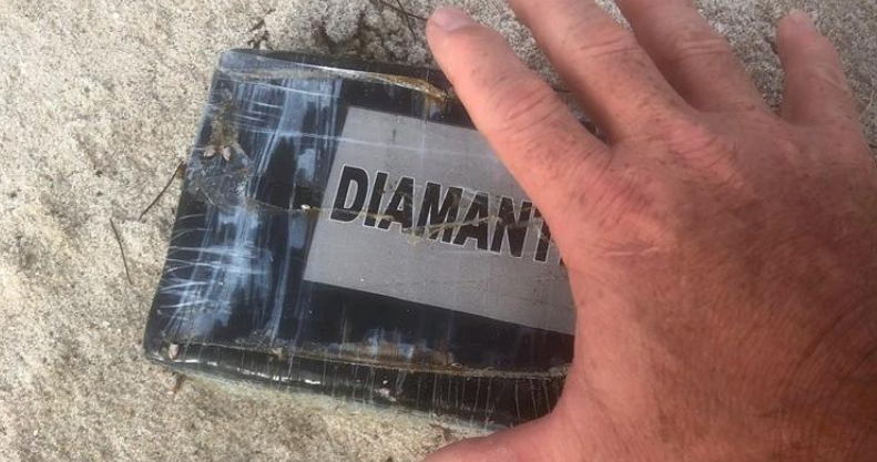Dorian arroja paquetes de cocaína en las playas de la Florida