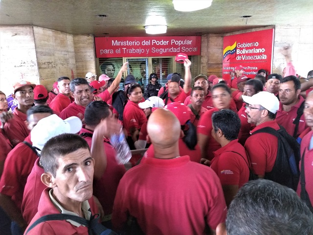 Trabajadores de PDVSA Gas de todo el país vinieron una vez más a Caracas para exigir respeto de su derecho al trabajo