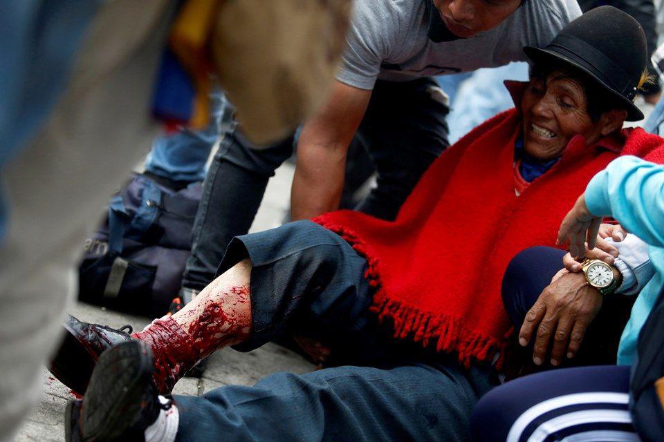 Represión bruta contra manifestantes indígenas en Ecuador
