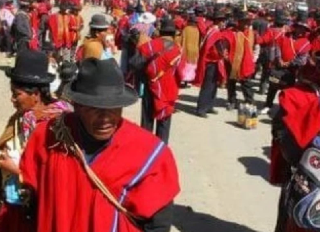 Ponchos Rojos Bolivia