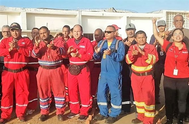 Trabajadores petroleros protestan que se les criminalice por fallas operativas de la empresa