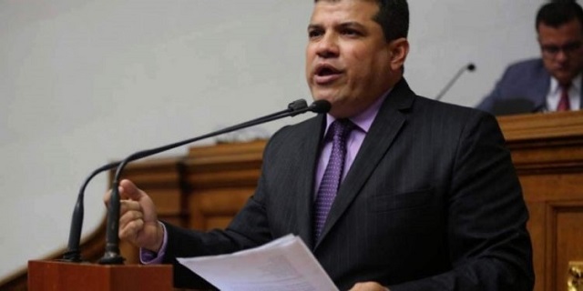 Luís Eduardo Parra Rivero, nombrado presidente de la AN por factores de la oposición que desplazaron a Guaidó en acuerdo con el PSUV