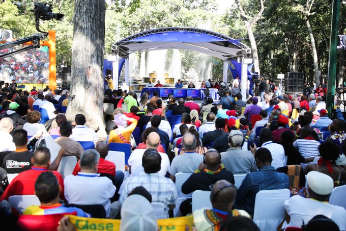 Maduro sostiene reunión con los asistentes al encuentro mundial antiimperialista en Los Caobos, Caracas
