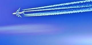 Según nuestro estudio, cambiar la altitud de un pequeño número de vuelos podría reducir significativamente los efectos climáticos de las estelas de aviación