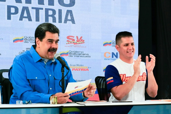 El secretario general del Movimiento Somos Venezuela, Mervin Maldonado, al presidente de la República Bolivariana de Venezuela, Nicolás Maduro Moros.