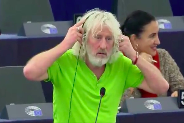 El eurodiputado Mick Wallace.