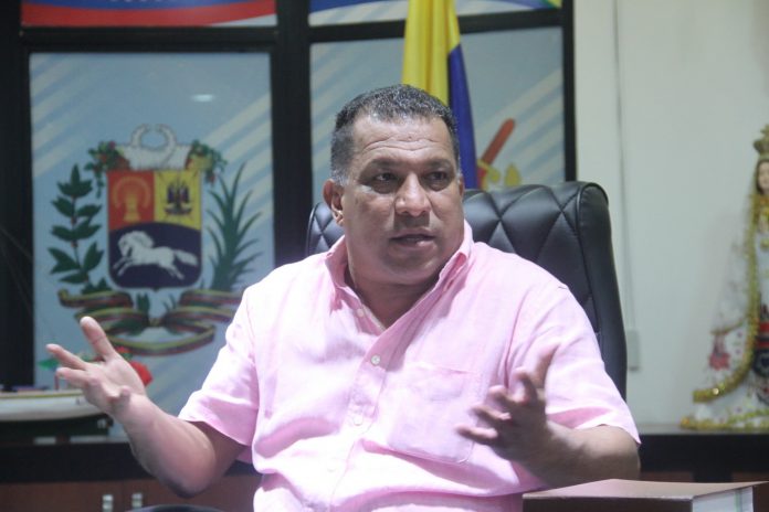 Alfredo Díaz gobernador de Nueva Esparta