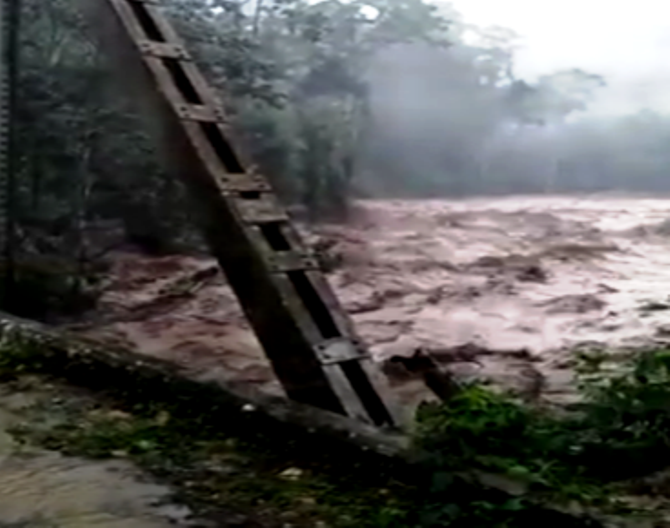  Puente del Río Calderas