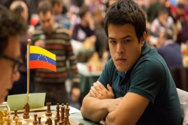 El venezolano, Eduardo Iturrizaga, superó al brasileño, Paulo Supi, en el tablero digital coronándose campeón del torneo.