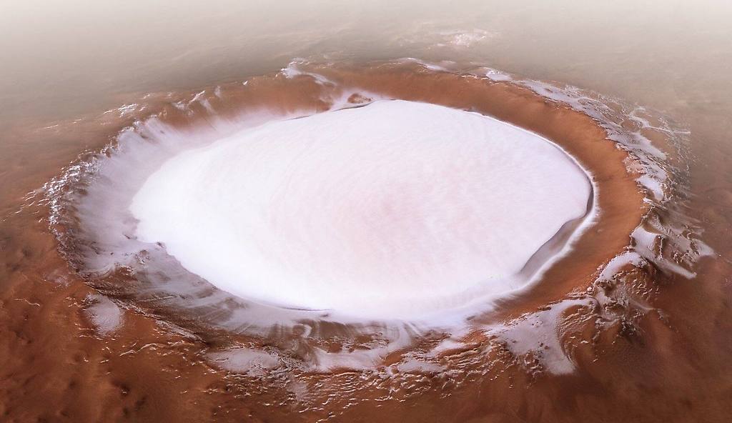 El cráter Korolev, localizado en Marte, está cubierto de hielo.