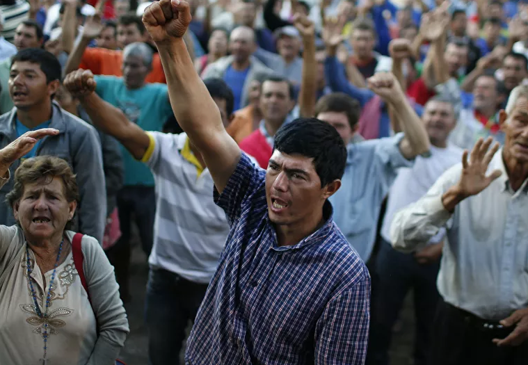 Campesinos paraguayos inician protestas