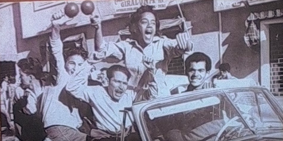 Gente que celebra en las calles al difundirse la noticia de la huida del dictador Marcos Pérez Jiménez, el 23 de enero de 1958.