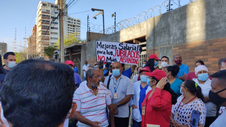 Protesta trabajadores del Hospital Coromoto de Maracaibo