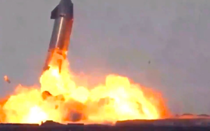 Los primeros prototipos de la nave Starship de SpaceX, siguen explotando durante sus ensayos.
